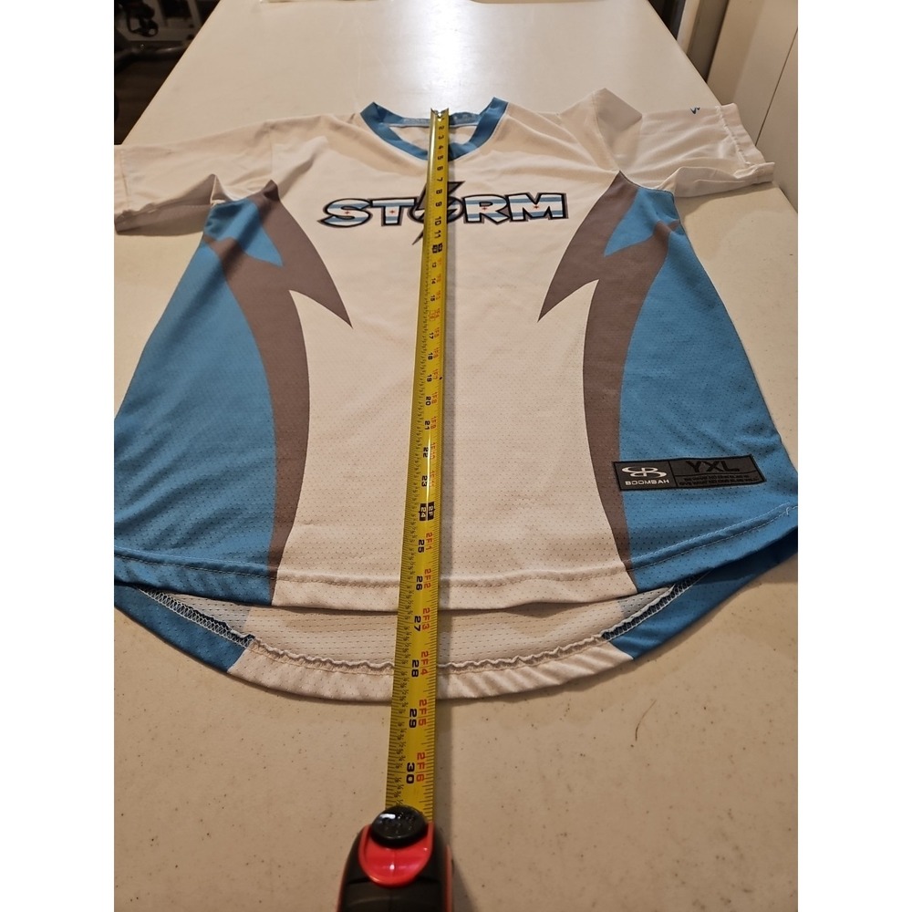 Boombah Storm Jersey De Leon 22 White/Blue YXL 100% Polyester (A1212) - Picture 6 of 10